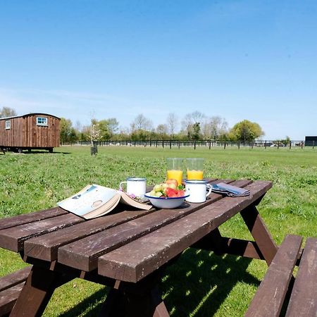 וודברידג' Honeysuckle Farm Holidays By Stay In Suffolk, Monk Soham מראה חיצוני תמונה